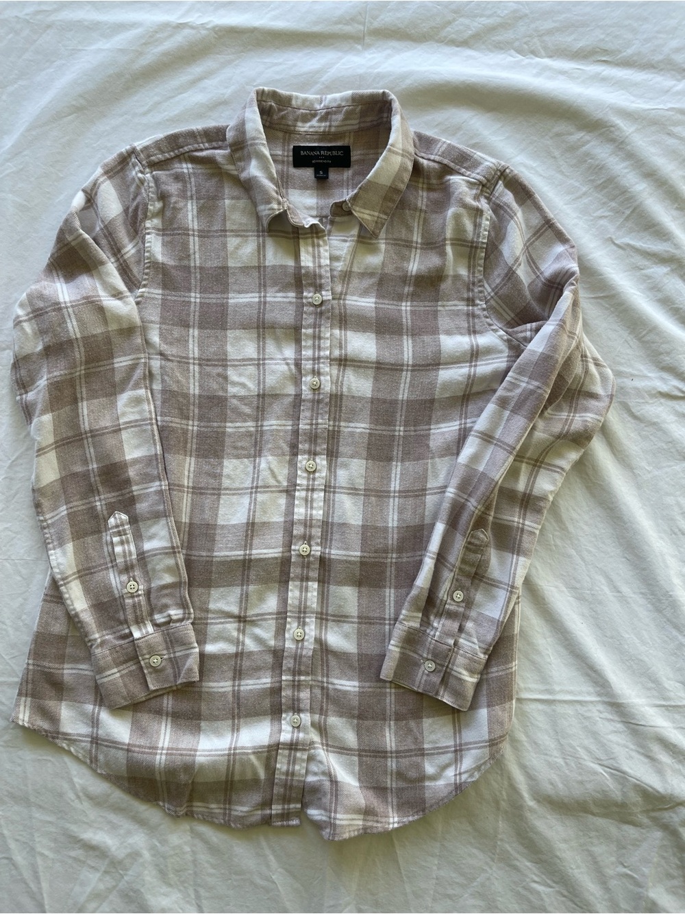 Banana Republic Women's Plaid Button-Down Shirt - Taupe and Cream